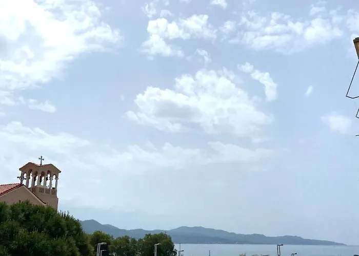 Seaside Studio 2